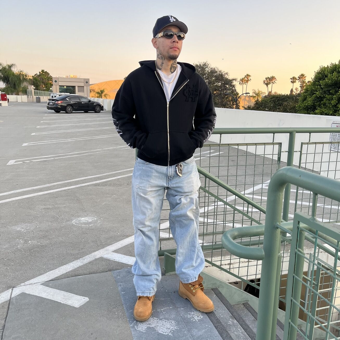 Chapter One ( Zip Up )